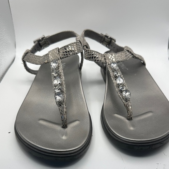 Vionic Silver Sandals with Crystal Details palm boca - Picture 1 of 3